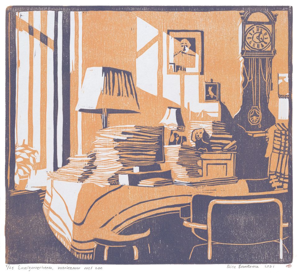 Euvelgunnerheem, voorkamer met zon I 2021 I houtsnede